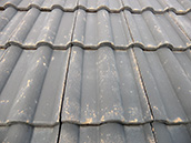 ⑨セメント瓦、コロニアル屋根の塗膜剥離の有無